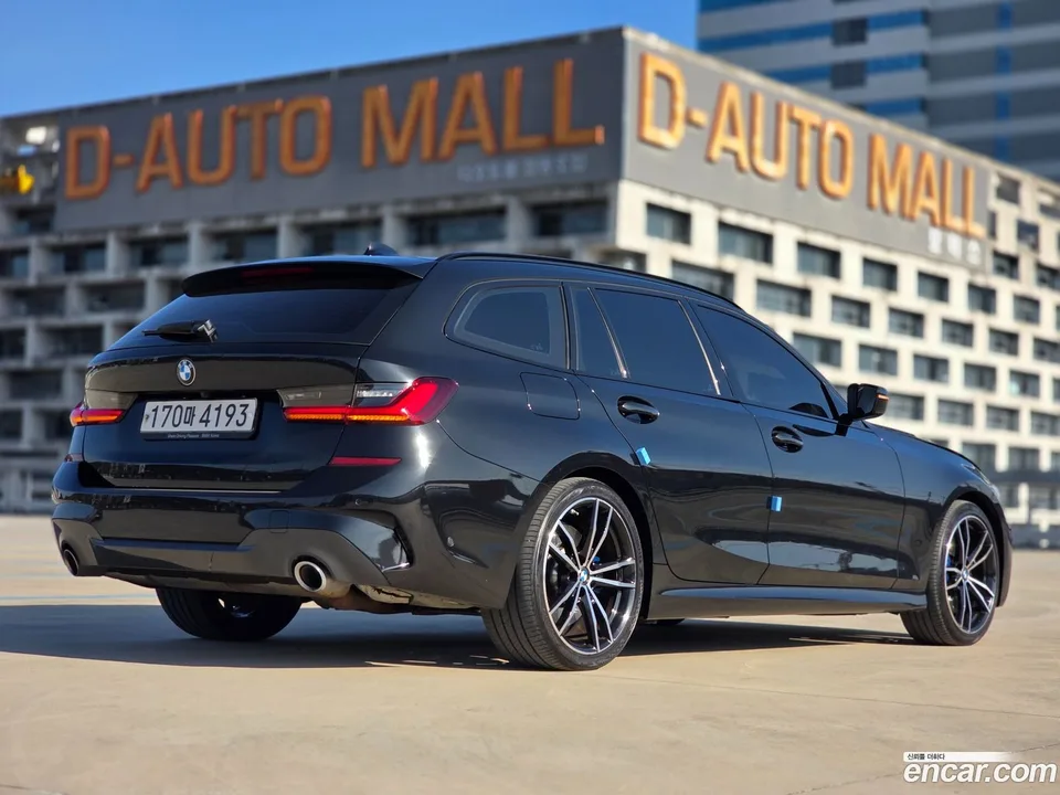 BMW 3 Series 320i M 2022 — миниатюра 4