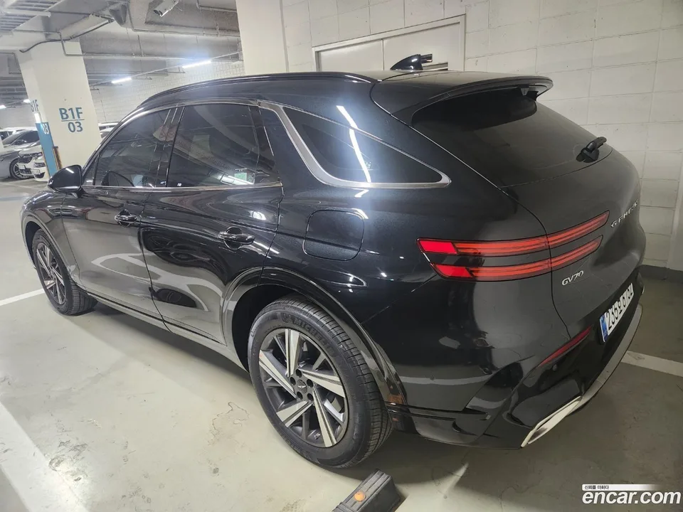 Genesis GV70 2.5T AWD 2025 — миниатюра 3