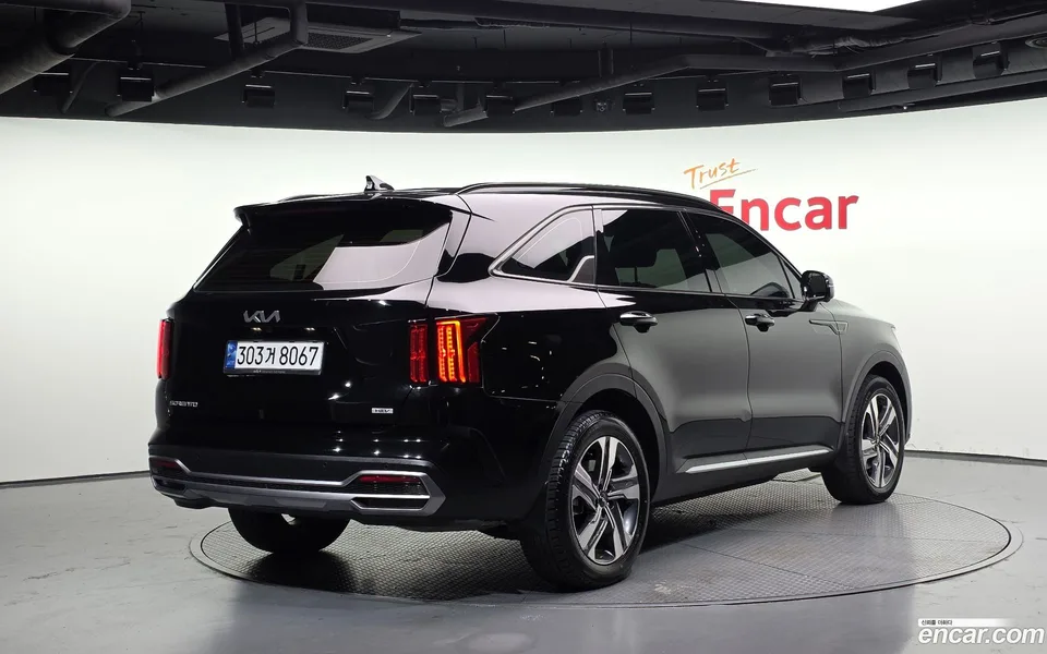 Kia Sorento HEV 1.6 2WD 2022 — миниатюра 2