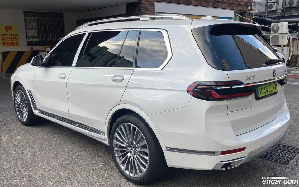 BMW X7 xDrive 40i 6 2025 — миниатюра 4
