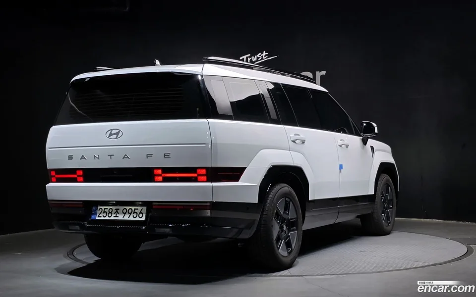 Hyundai SantaFe HEV 1.6 2WD 2023 — миниатюра 2