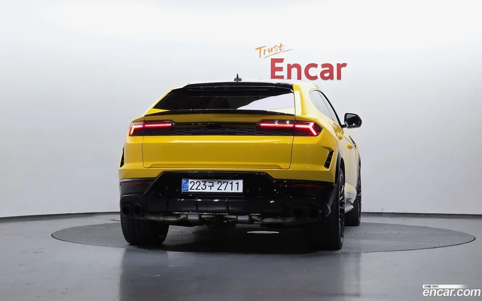 Lamborghini Urus 4.0 V8 SE 2025 — миниатюра 4