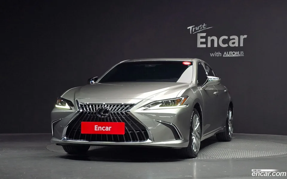 Lexus ES 300h 2024 — миниатюра 3