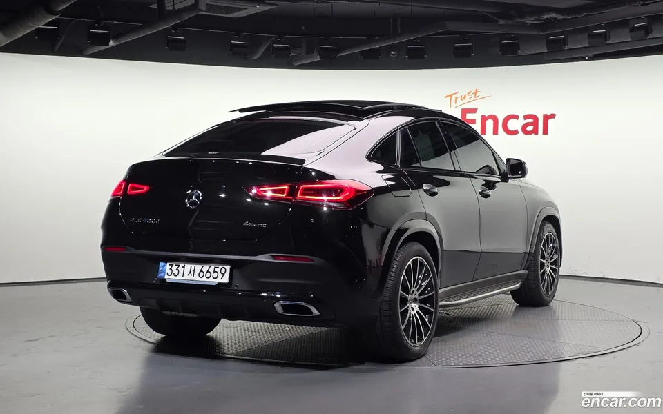 Mercedes-Benz GLE-Class GLE400d 4MATIC 2022 — миниатюра 2