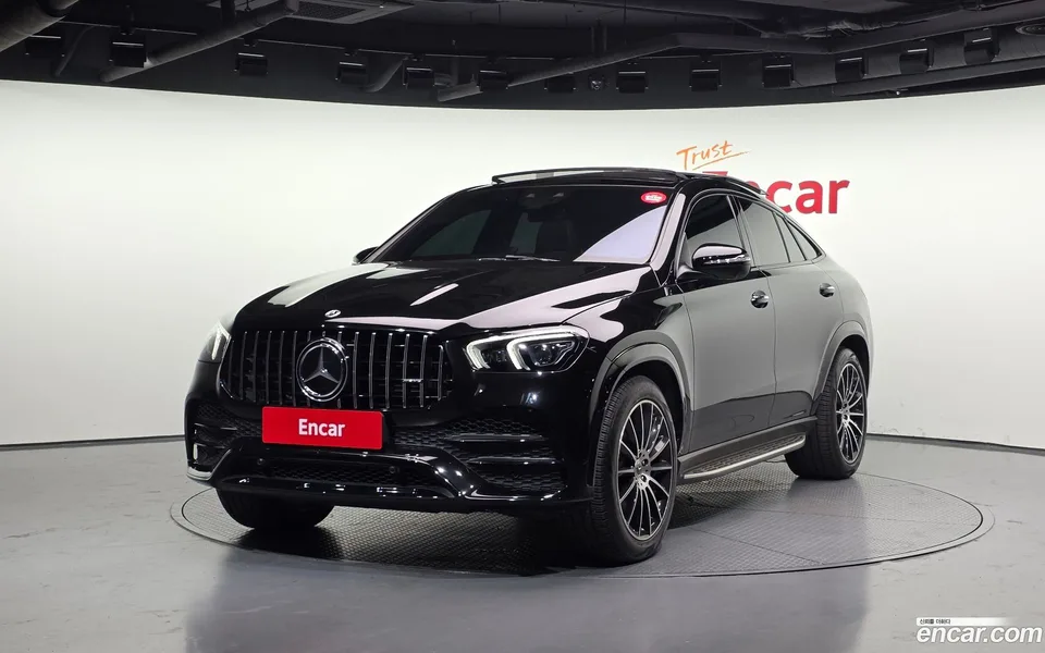Mercedes-Benz GLE-Class GLE400d 4MATIC 2022 — фото 1, купить с доставкой в Москву