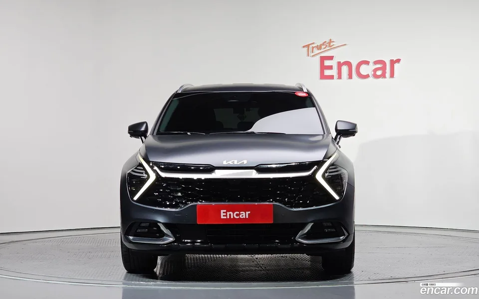 Kia Sportage Hybrid 2WD 2023 — миниатюра 3