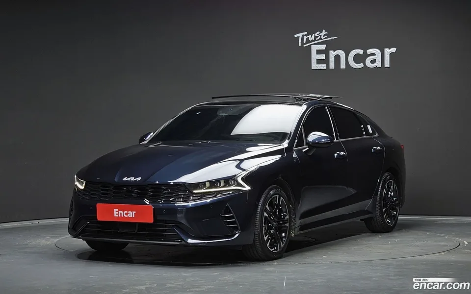 Kia K5 Hybrid 2022 — фото 1, купить с доставкой в Москву