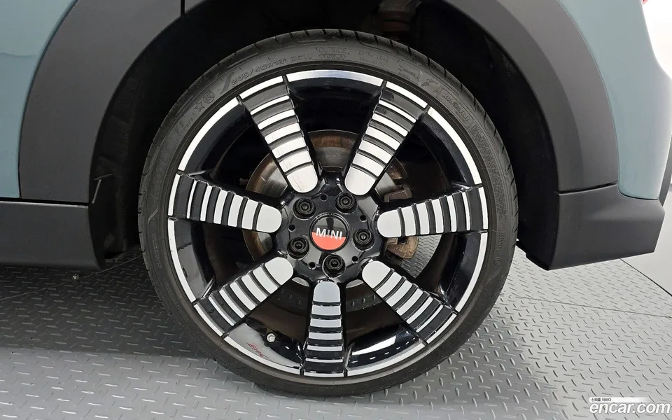 MINI Cooper S 5 2023 — миниатюра 5
