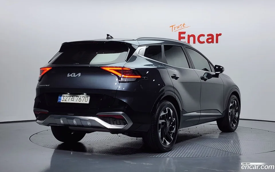 Kia Sportage 1.6 2WD 2022 — миниатюра 2