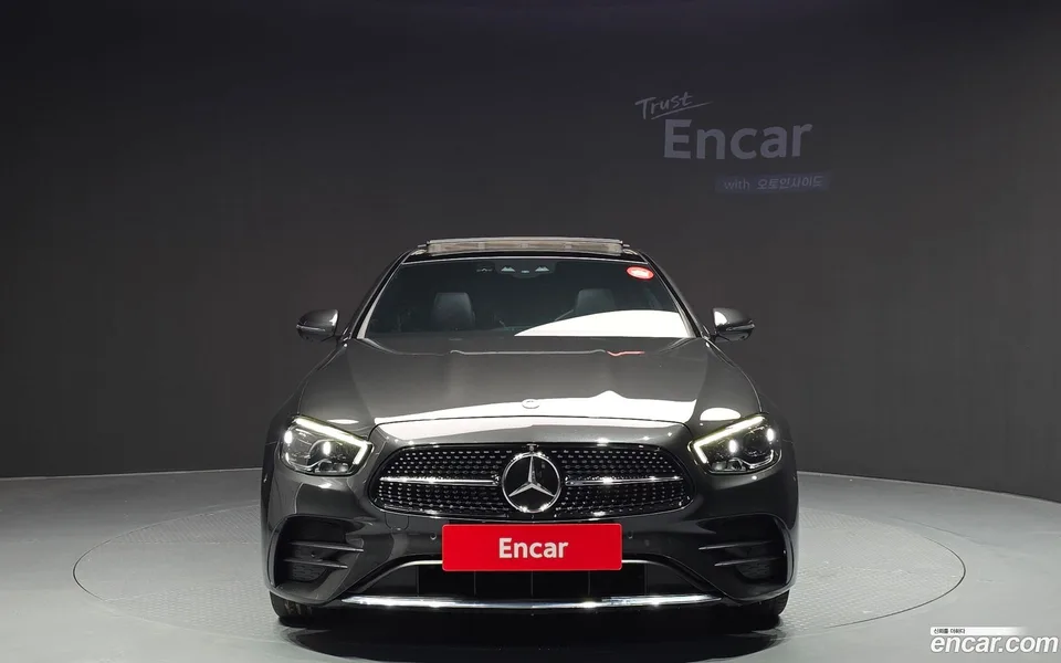 Mercedes-Benz E-Class E350 4MATIC AMG Line 2022 — миниатюра 3