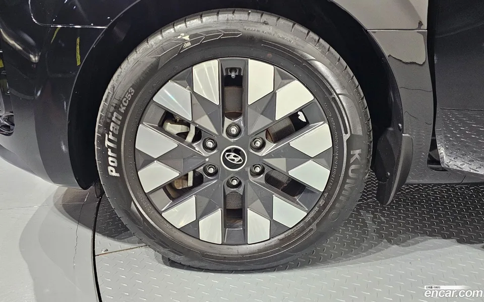 Hyundai Staria 4WD 9 2022 — миниатюра 5