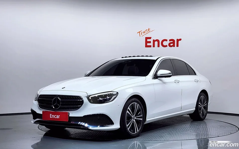Mercedes-Benz E-Class E250 2022 — фото 1, купить с доставкой в Москву