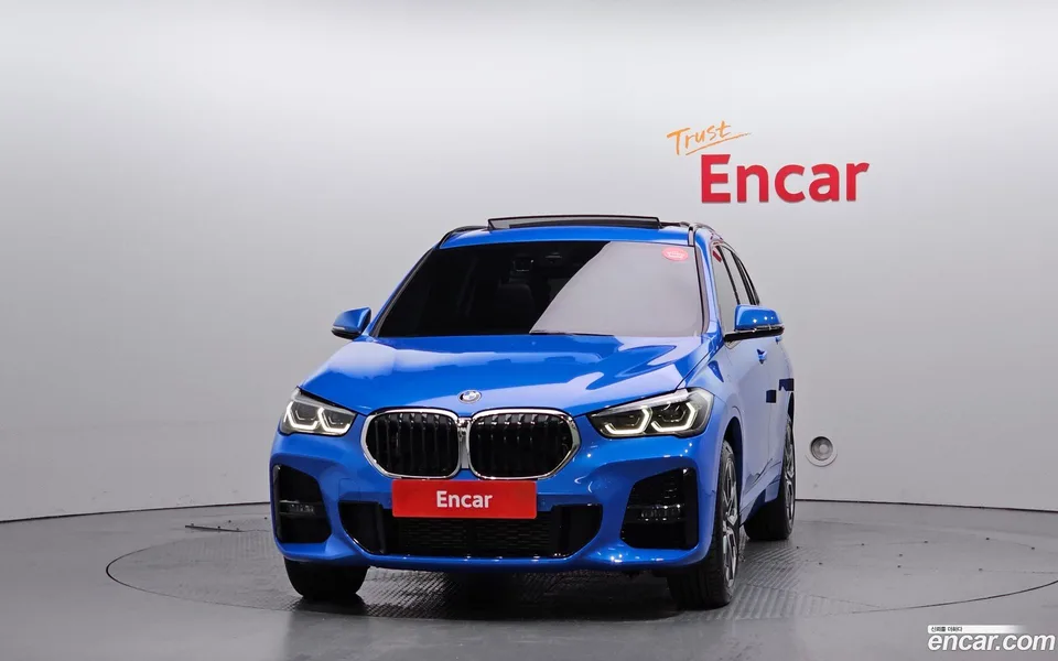 BMW X1 xDrive 20i M 2022 — миниатюра 3