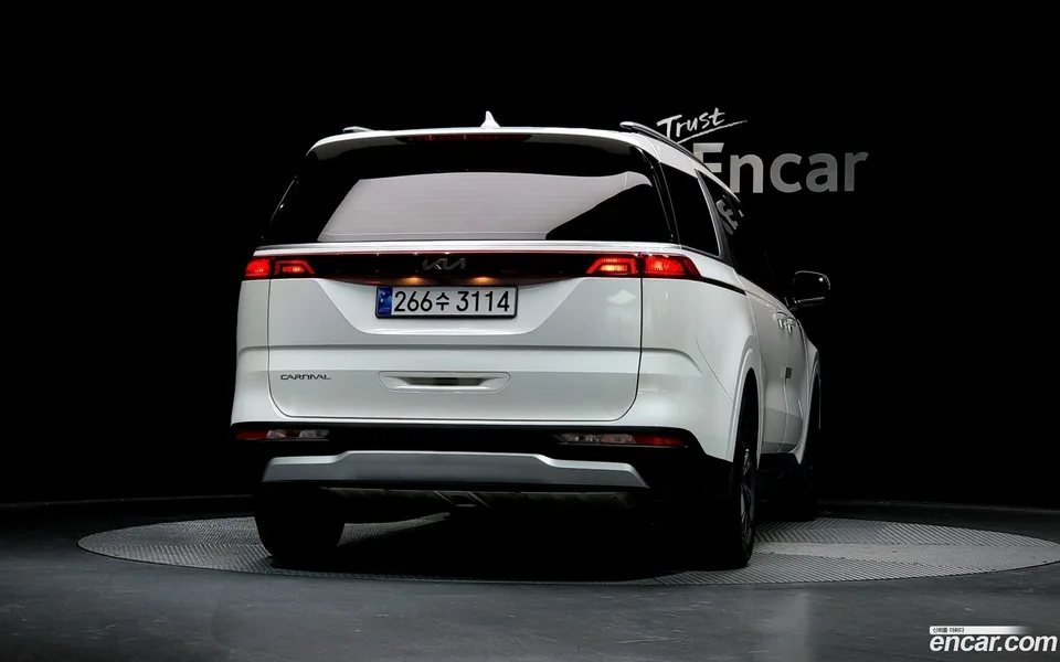 Kia Carnival 9 2023 — миниатюра 4