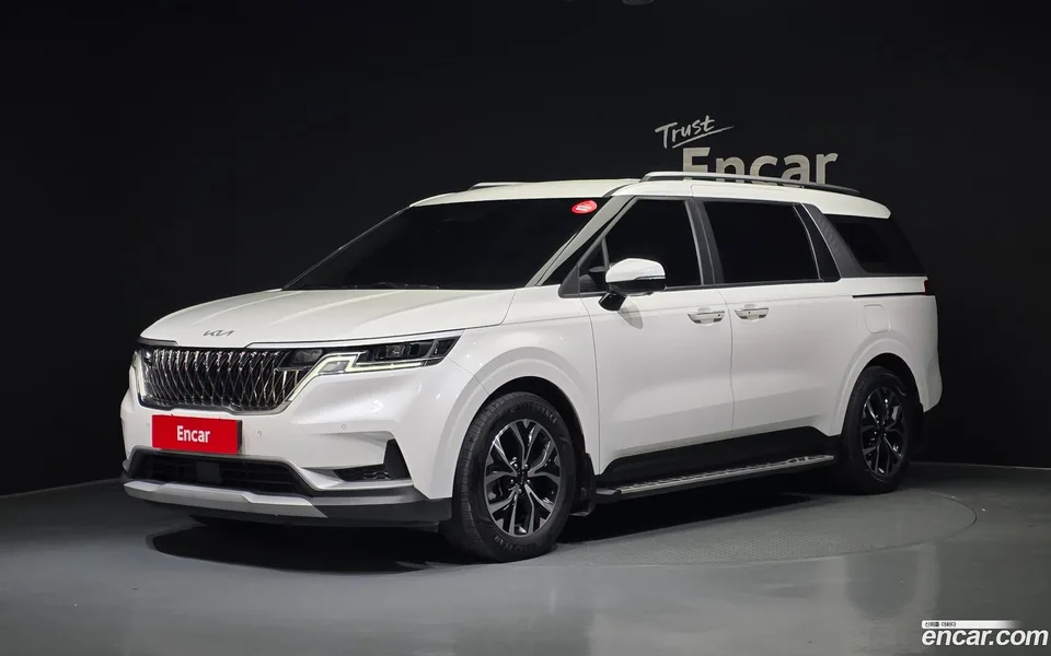 Kia Carnival 9 2022 — фото 1, купить с доставкой в Москву