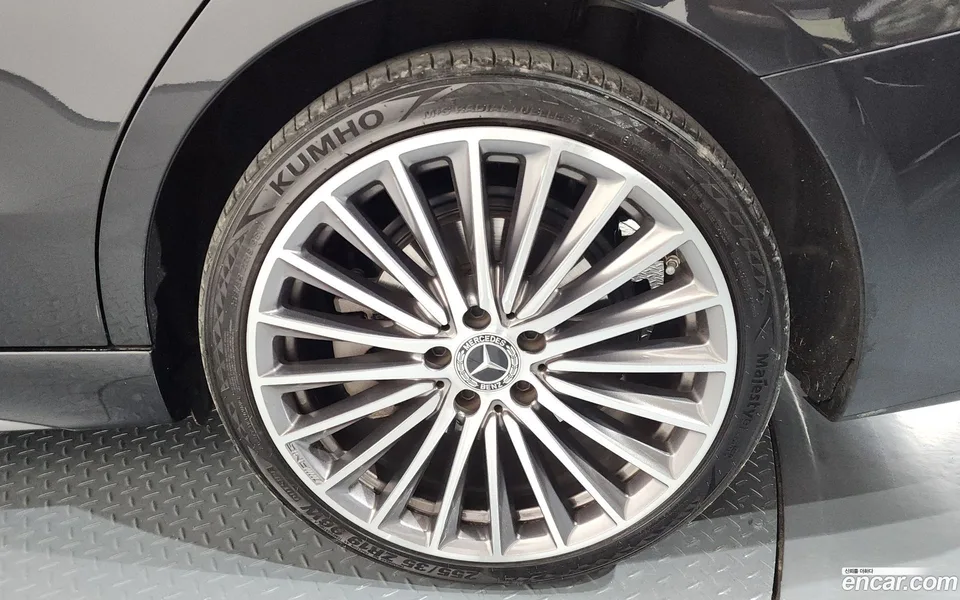Mercedes-Benz C-Class C300 AMG Line 2022 — миниатюра 5