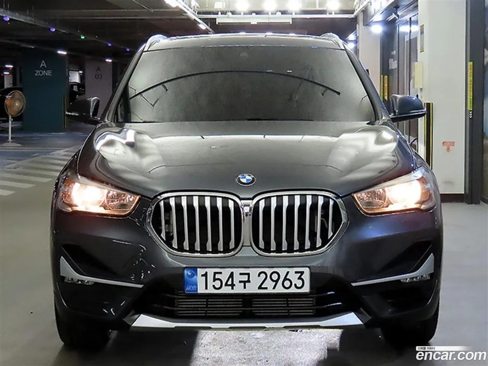 BMW X1 xDrive 20i xLine 2022 — миниатюра 2