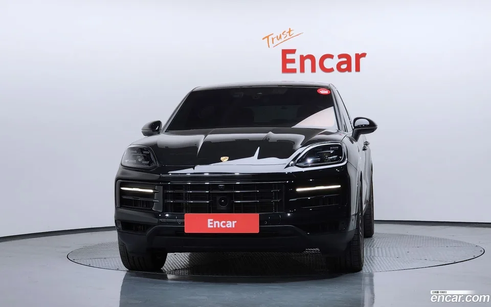 Porsche Cayenne 3.0 E- 2025 — миниатюра 3