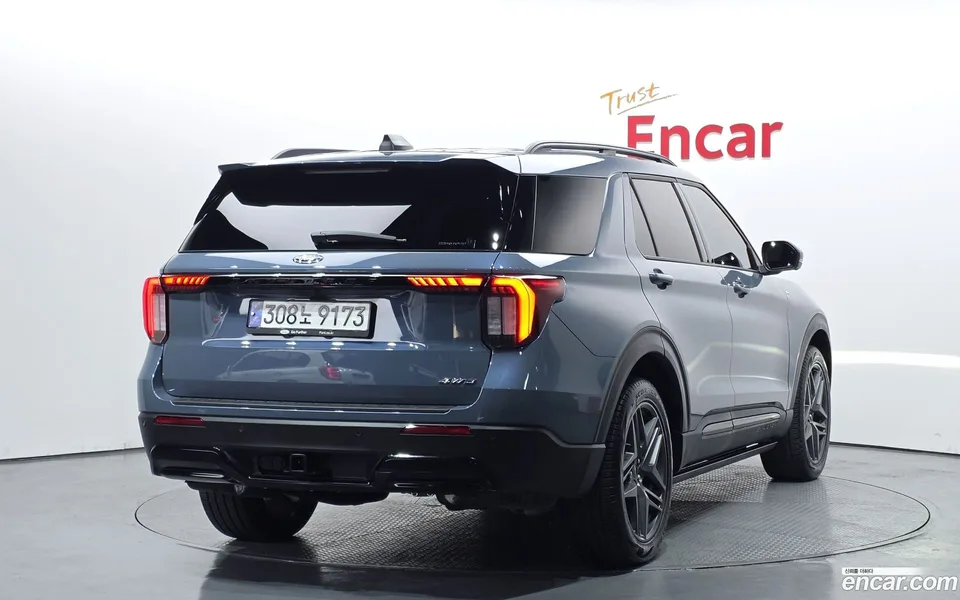 Ford Explorer 2.3 ST- 4WD 2024 — миниатюра 2