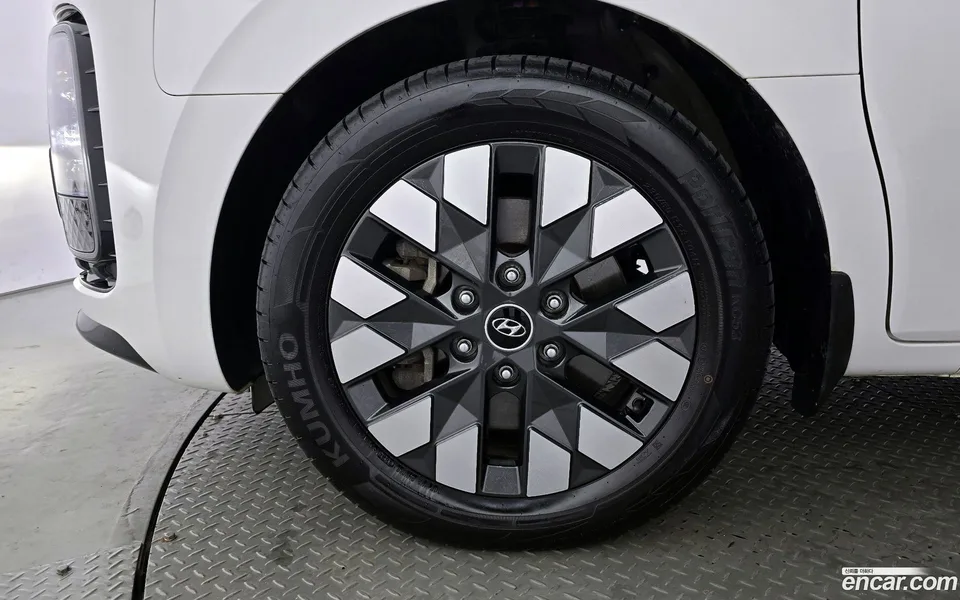 Hyundai Staria 9 2022 — миниатюра 5
