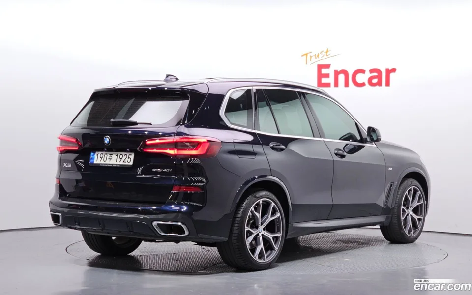 BMW X5 xDrive 40i M 2022 — миниатюра 2