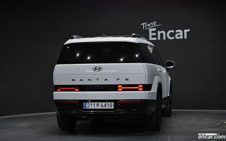 Hyundai Santa Fe HEV 1.6 4WD 2023 — миниатюра 4