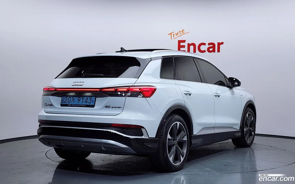 Audi Q4 e-tron 40 2022 — миниатюра 2