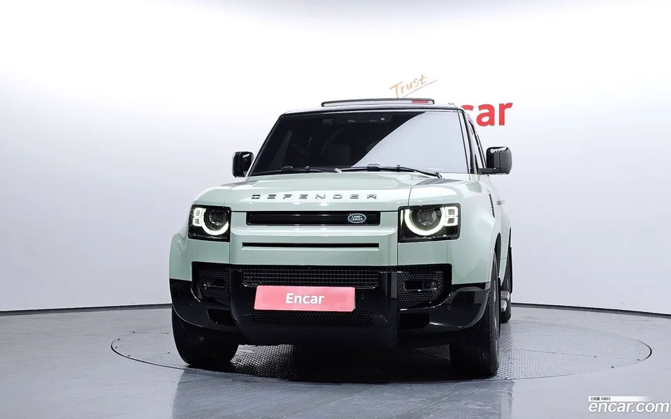 Land Rover Defender 110 D300 75th 2023 — миниатюра 3