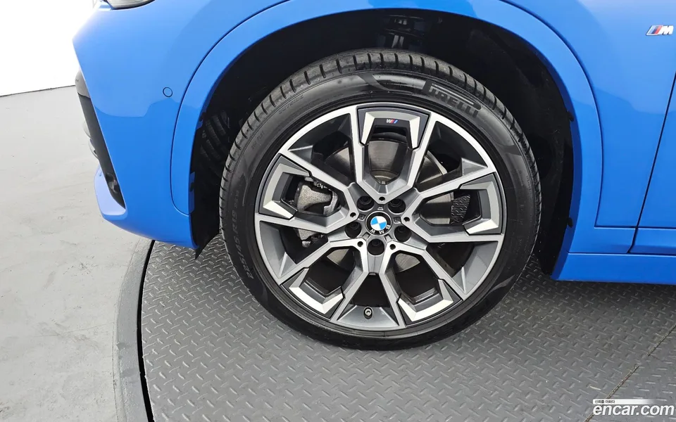 BMW X1 xDrive 20i M 2022 — миниатюра 5