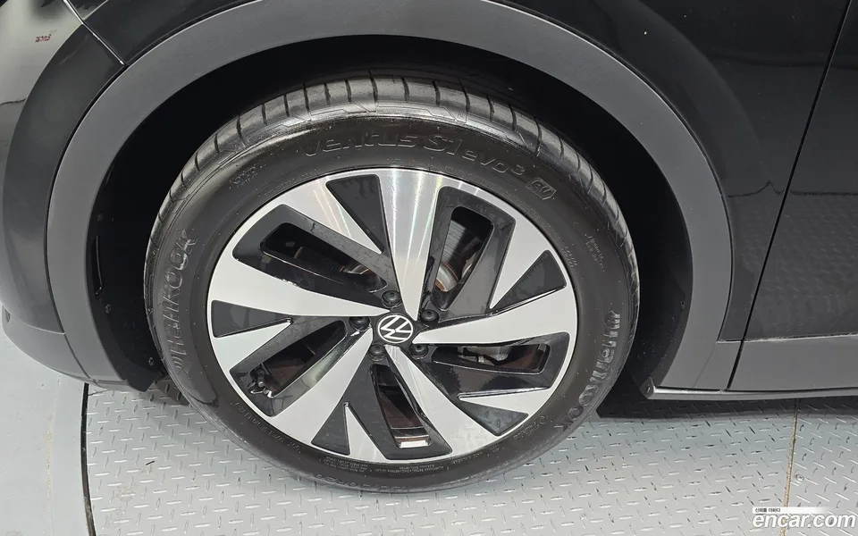 Volkswagen ID.4 2023 — миниатюра 5