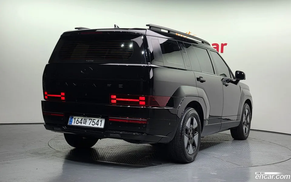 Hyundai Santa Fe HEV 1.6 2WD 2023 — миниатюра 2