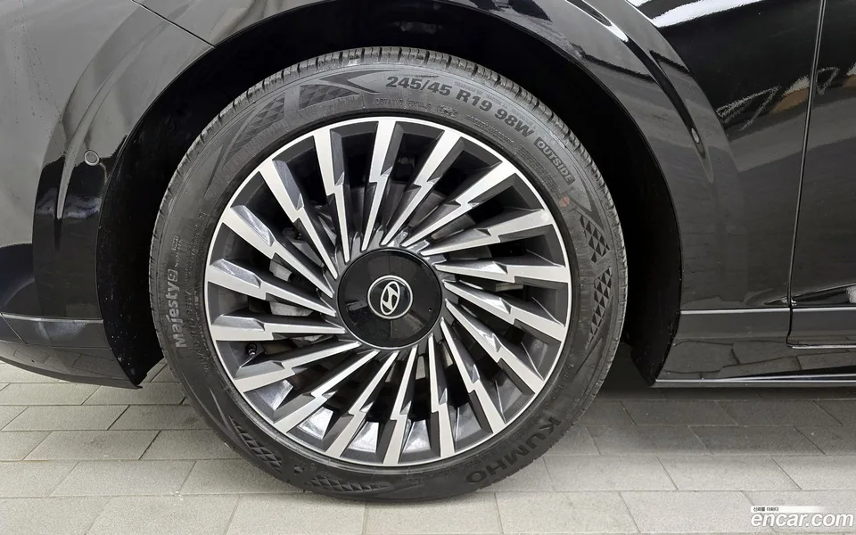 Hyundai Grandeur 2.5 2WD 2024 — миниатюра 5