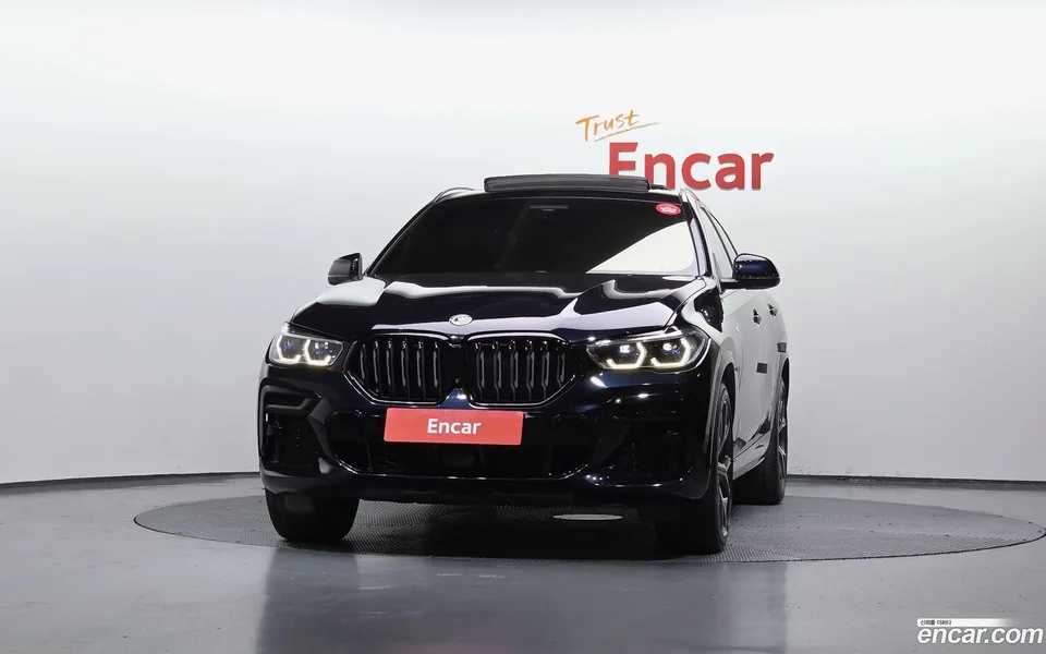 BMW X6 xDrive40i M 2022 — миниатюра 3