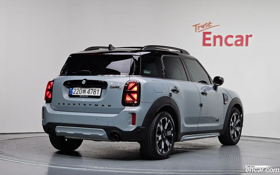 MINI Cooper S Countryman ALL4 2023 — миниатюра 2