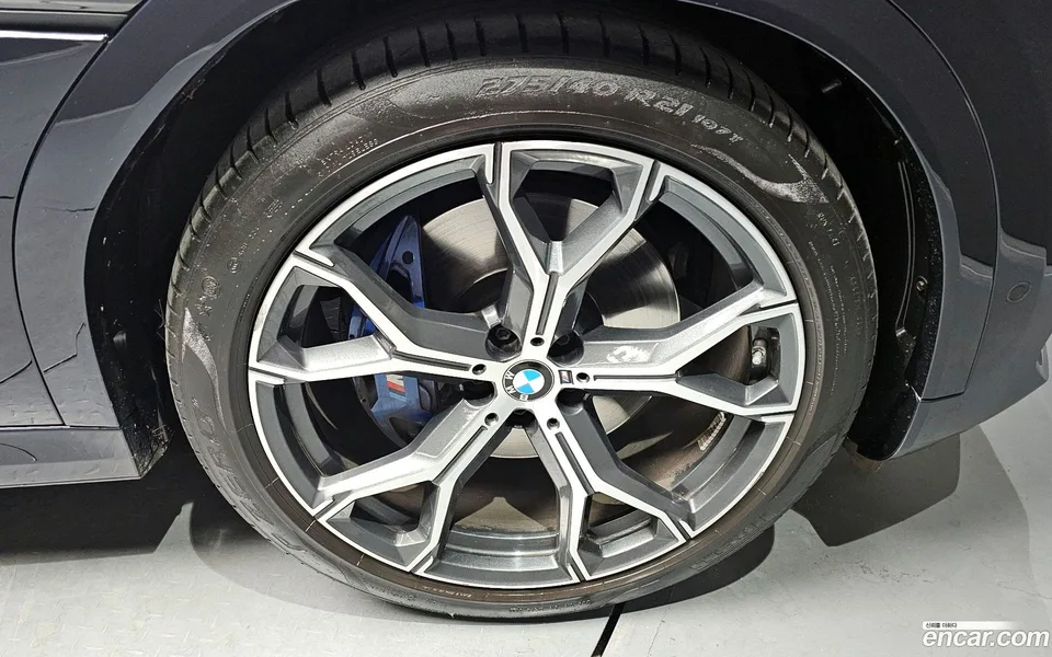 BMW X6 xDrive40i M 2022 — миниатюра 5