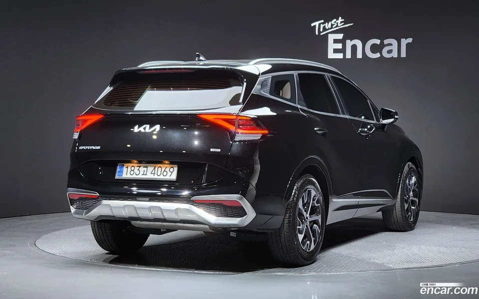 Kia Sportage Hybrid 2WD 2022 — миниатюра 2