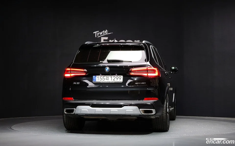 BMW X5 xDrive 40i xLine 2023 — миниатюра 4
