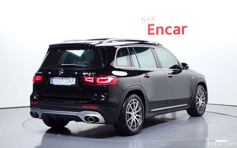 Mercedes-Benz GLB-Class AMG GLB35 4MATIC 2023 — миниатюра 2