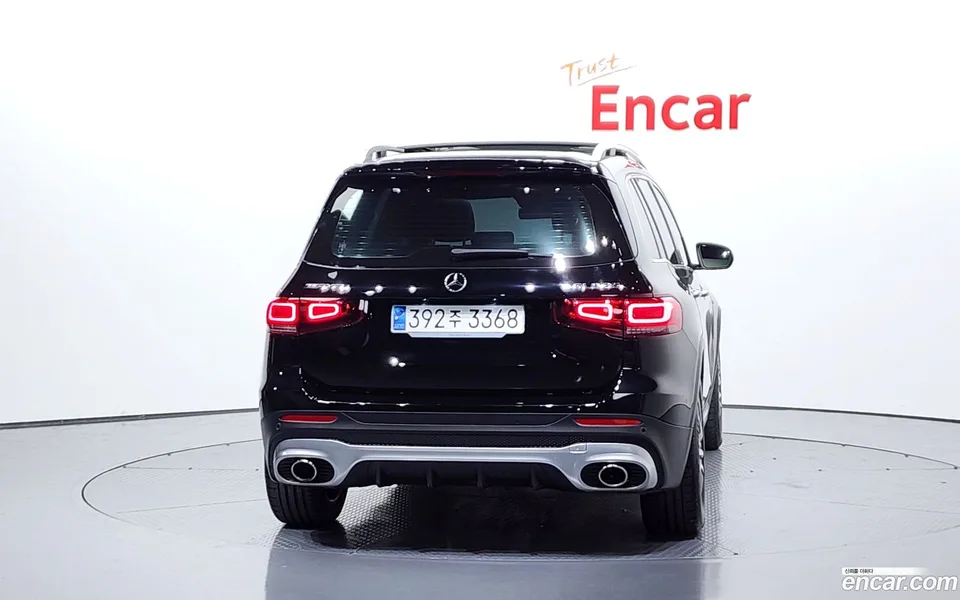 Mercedes-Benz GLB-Class AMG GLB35 4MATIC 2023 — миниатюра 4