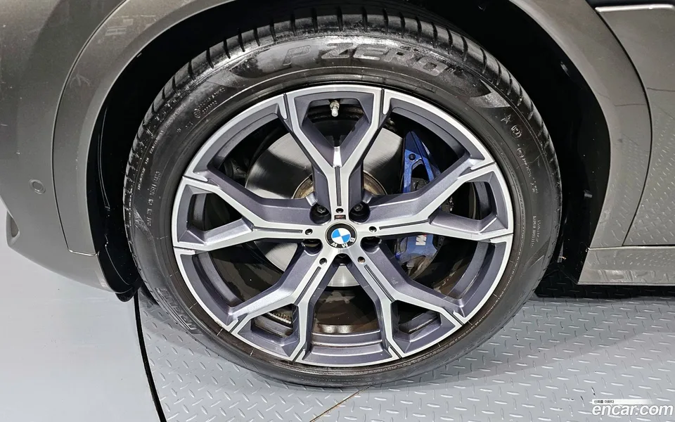 BMW X6 xDrive40i M 2022 — миниатюра 5