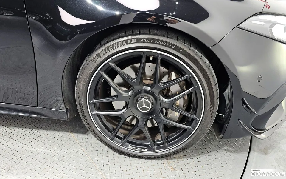 Mercedes-Benz A-Class AMG A45 4MATIC+ 2022 — миниатюра 5