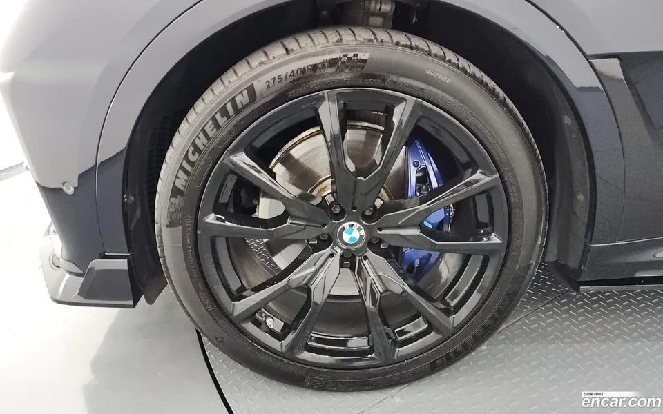 BMW X7 M50i 6 2022 — миниатюра 5