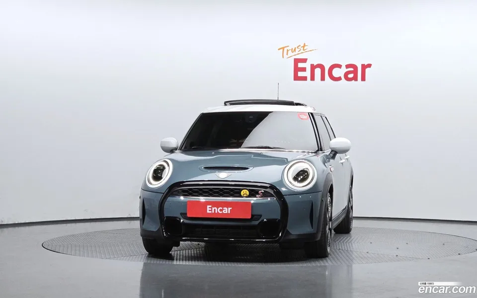 MINI Cooper S 5 2023 — миниатюра 3