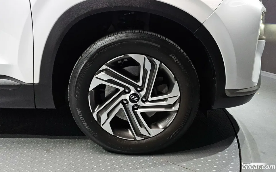 Hyundai Santa Fe 2.5T 2WD 2022 — миниатюра 5
