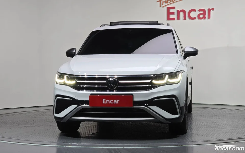 Volkswagen Tiguan Allspace 2.0 TSI 2022 — миниатюра 3