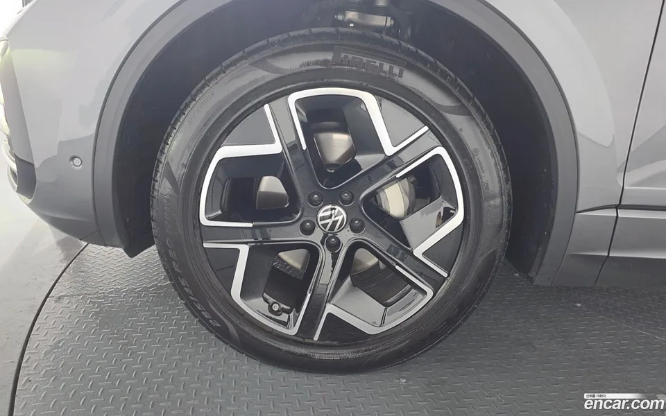 Volkswagen Touareg 3.0 TDI 2024 — миниатюра 5