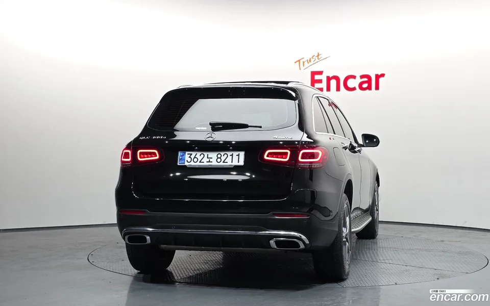 Mercedes-Benz GLC-Class GLC300e 4MATIC 2022 — миниатюра 4