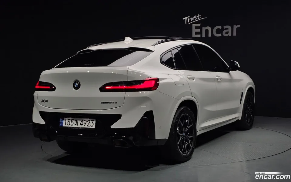 BMW X4 xDrive 20d M 2023 — миниатюра 2