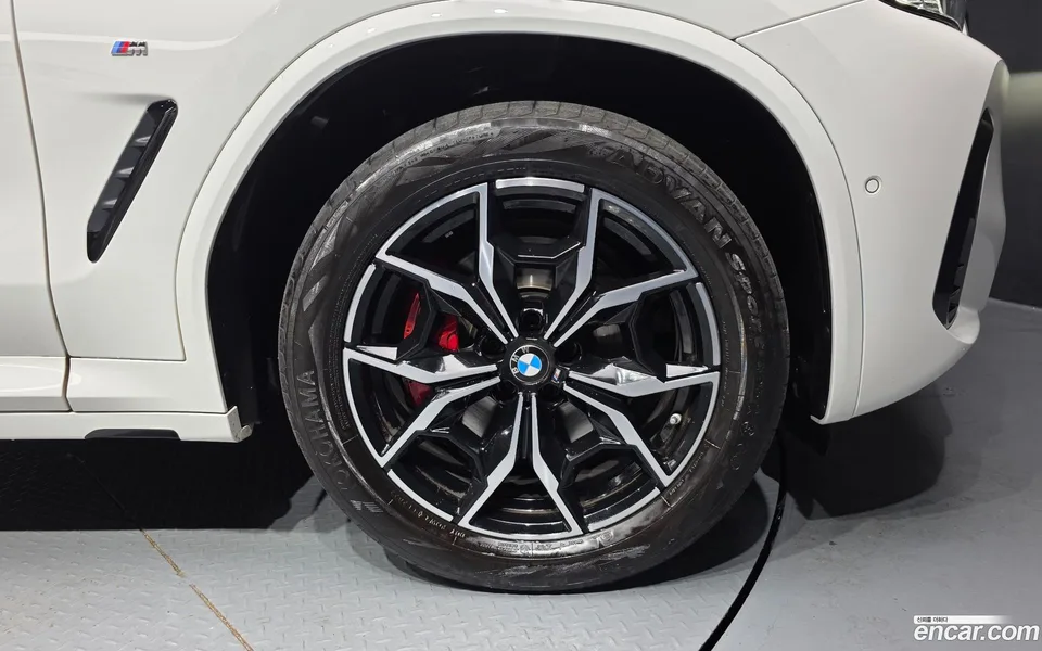 BMW X4 xDrive 20d M 2023 — миниатюра 5