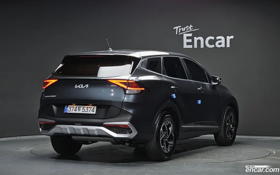Kia Sportage 1.6 2WD 2023 — миниатюра 2